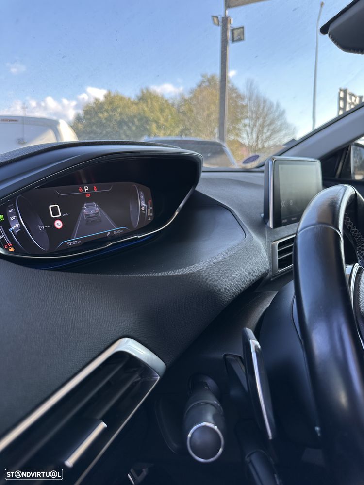 Peugeot 3008 PureTech 130 Stop & Start GPF EAT8 Crossway - 22