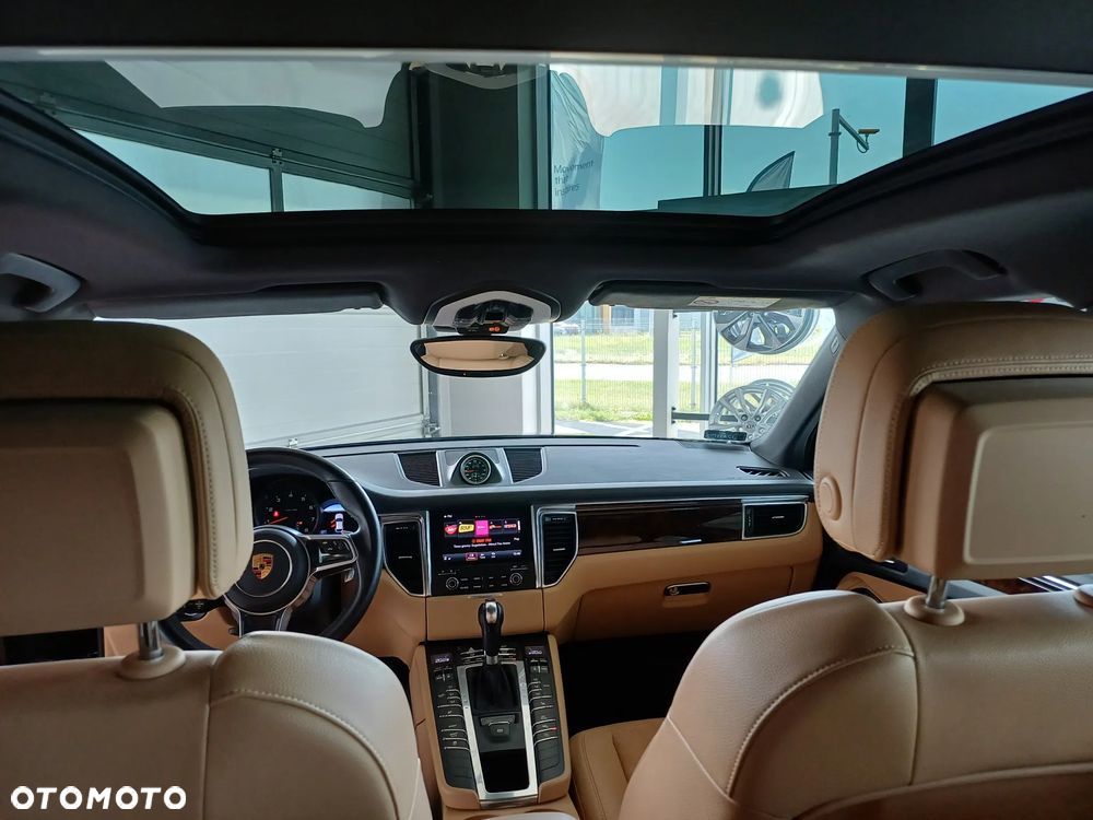 Porsche Macan - 15