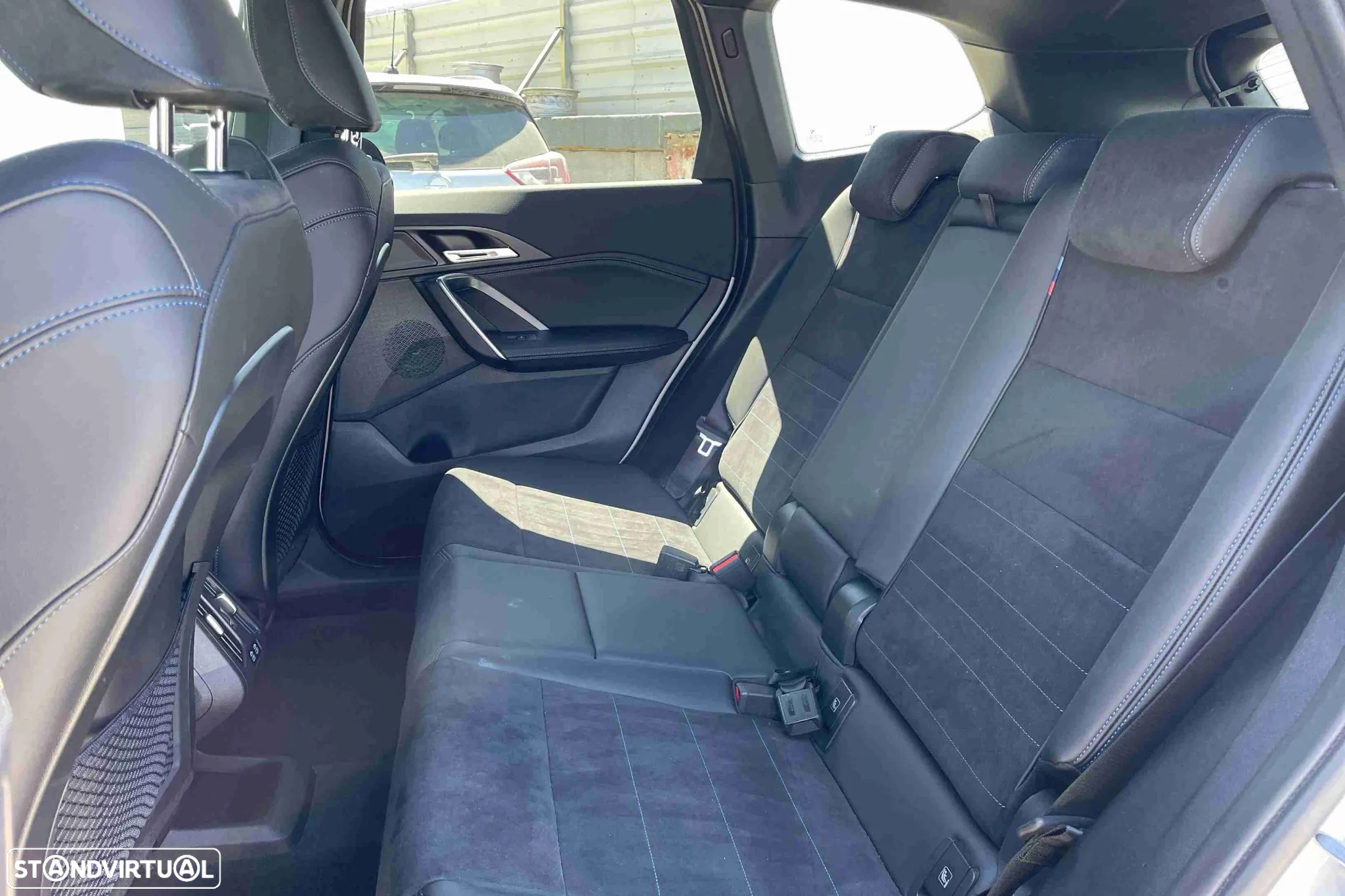 BMW iX1 xDrive30 Pack Desportivo M - 11