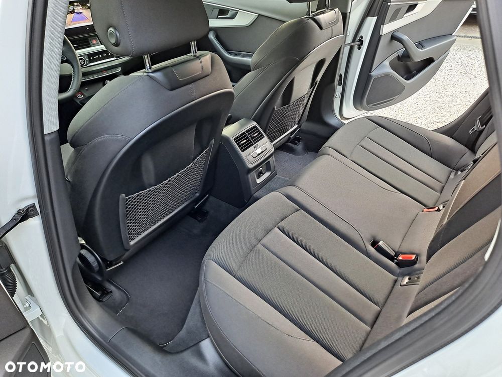 Audi A4 Avant 40 TDI mHEV Quattro S tronic - 12