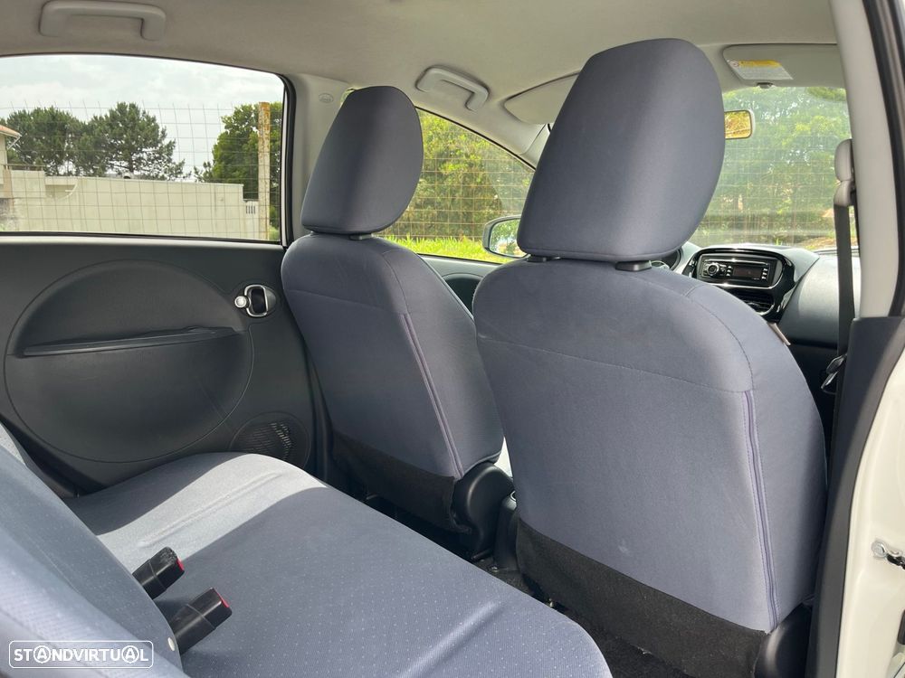 Peugeot iOn Active - 26