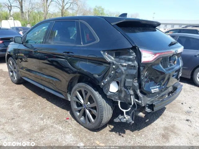 Ford Edge - 4