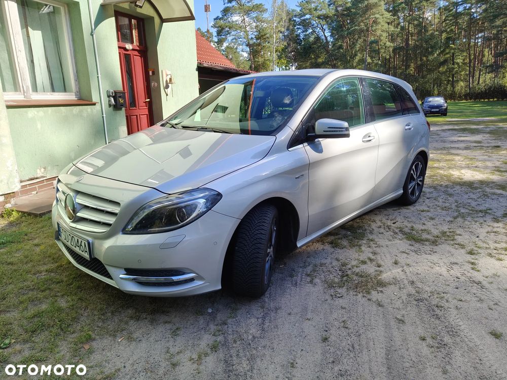 Mercedes-Benz Klasa B 200 7G-DCT Style - 21