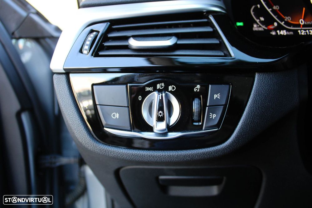 BMW 520 d Auto - 29