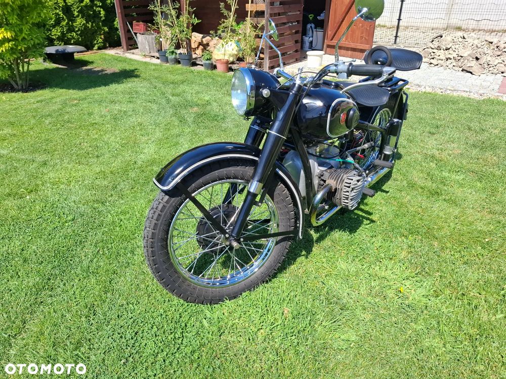 BMW Inny - 1