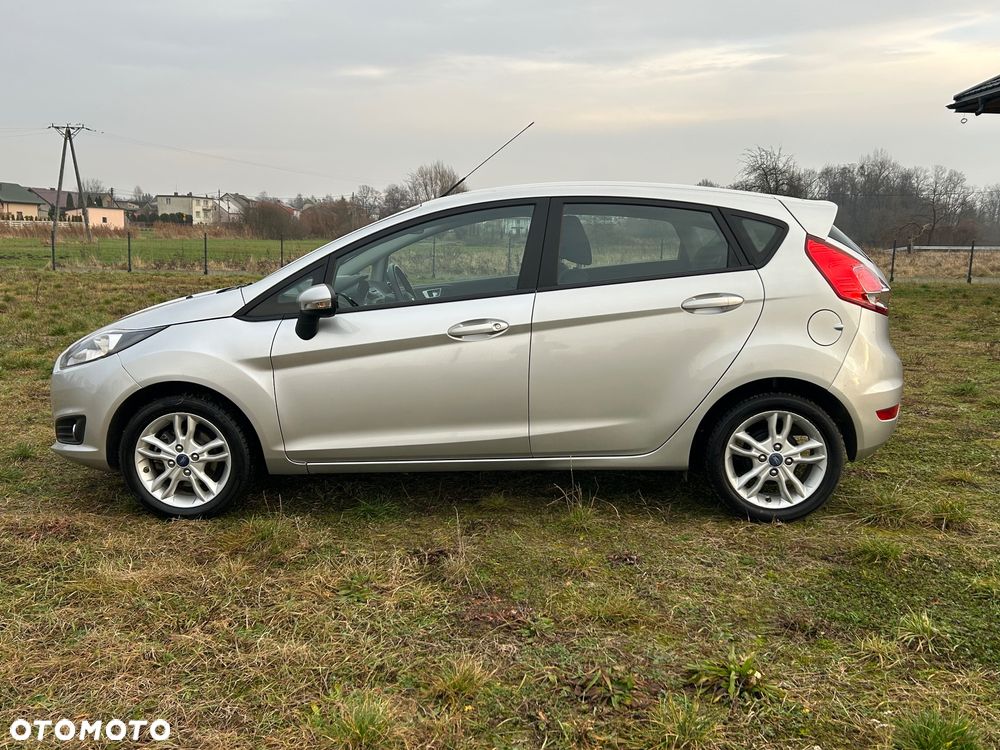 Ford Fiesta - 35