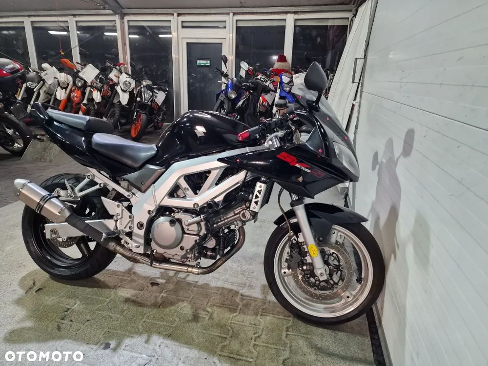 Suzuki SV - 32