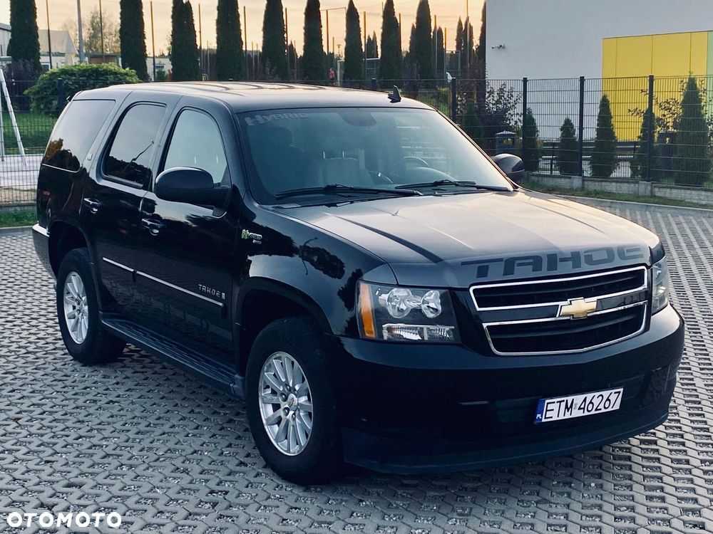 Chevrolet Tahoe - 16