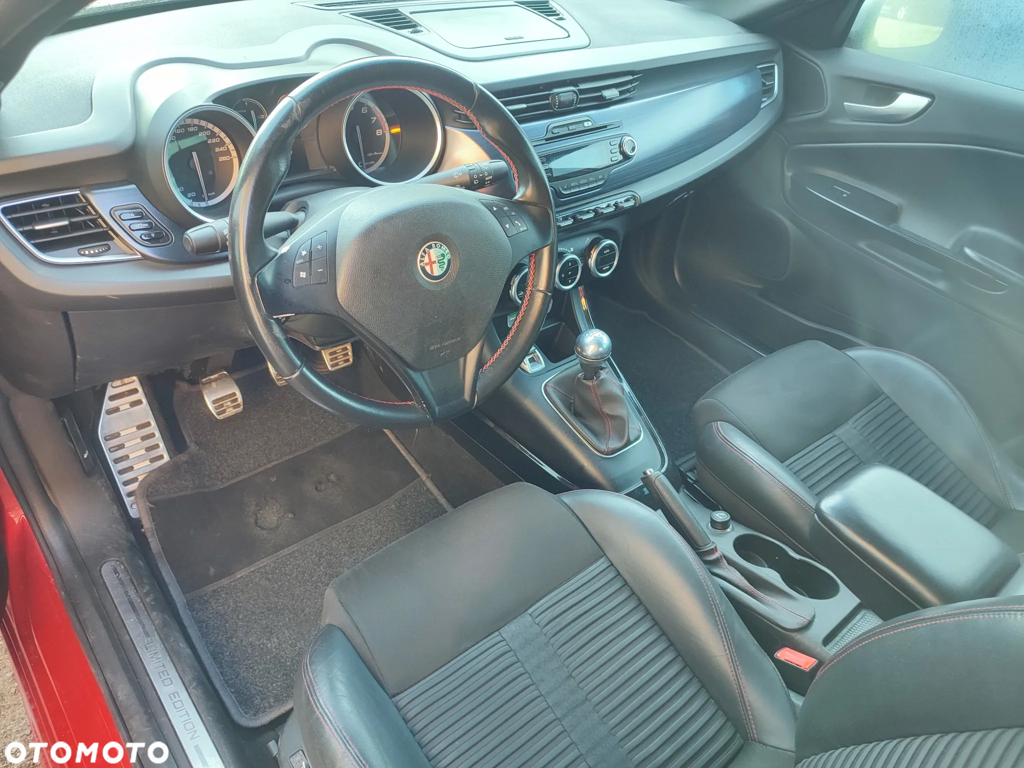 Alfa Romeo Giulietta 1750 TBi Quadrifoglio Verde - 17
