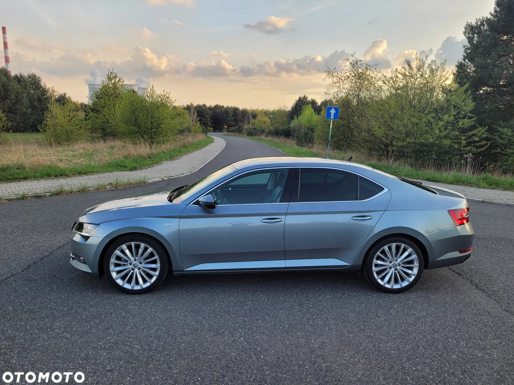 Skoda Superb 1.8 TSI L&K DSG - 2