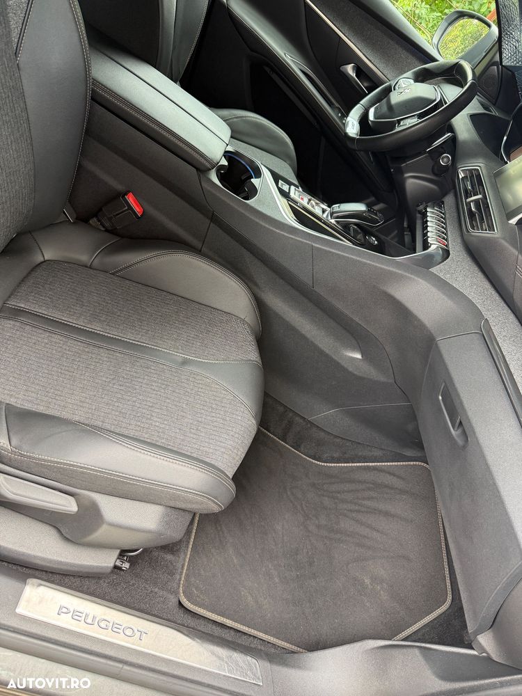 Peugeot 3008 1.5 BlueHDI S&S EAT8 GT-Line - 35