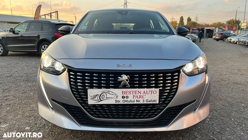 Peugeot 208 - 35