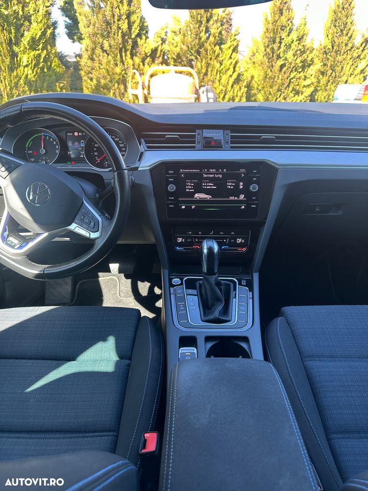 Volkswagen Passat Standard - 13