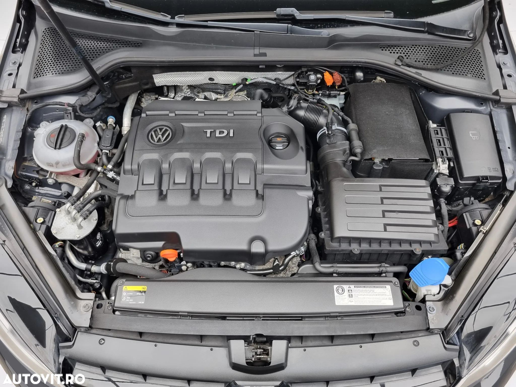 Volkswagen Golf 2.0 TDI BMT Comfortline - 16