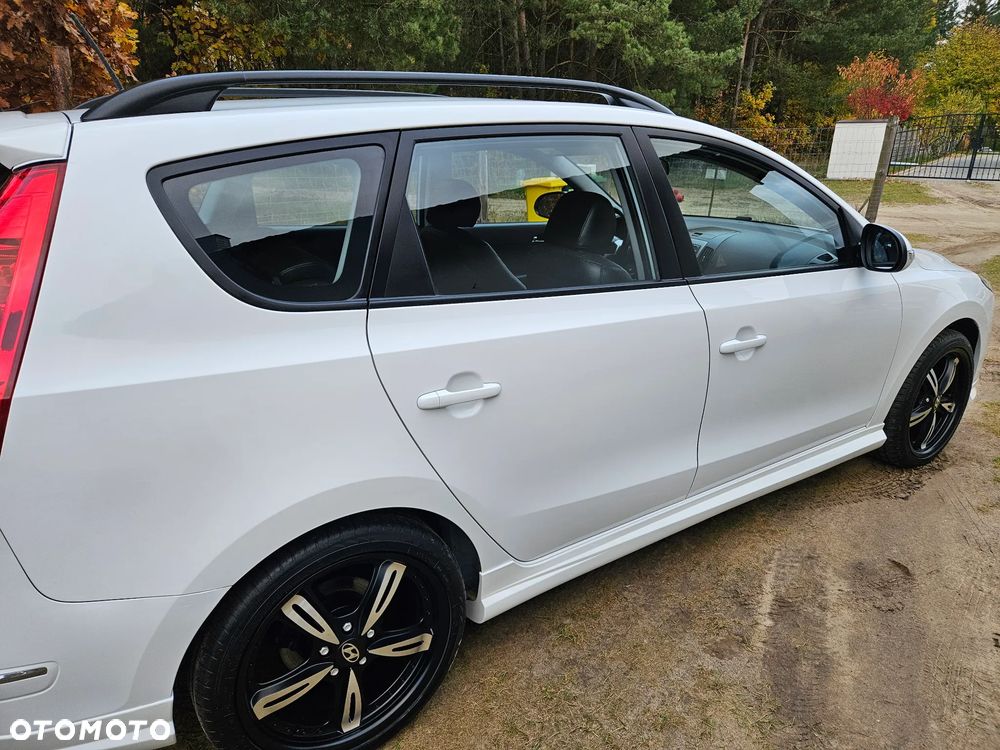 Hyundai i30 i30cw 2.0 CRDi Sport - 21