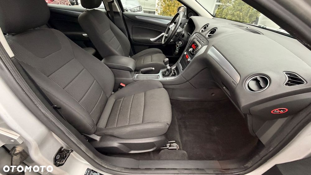 Ford Mondeo 2.0 TDCi Titanium - 9