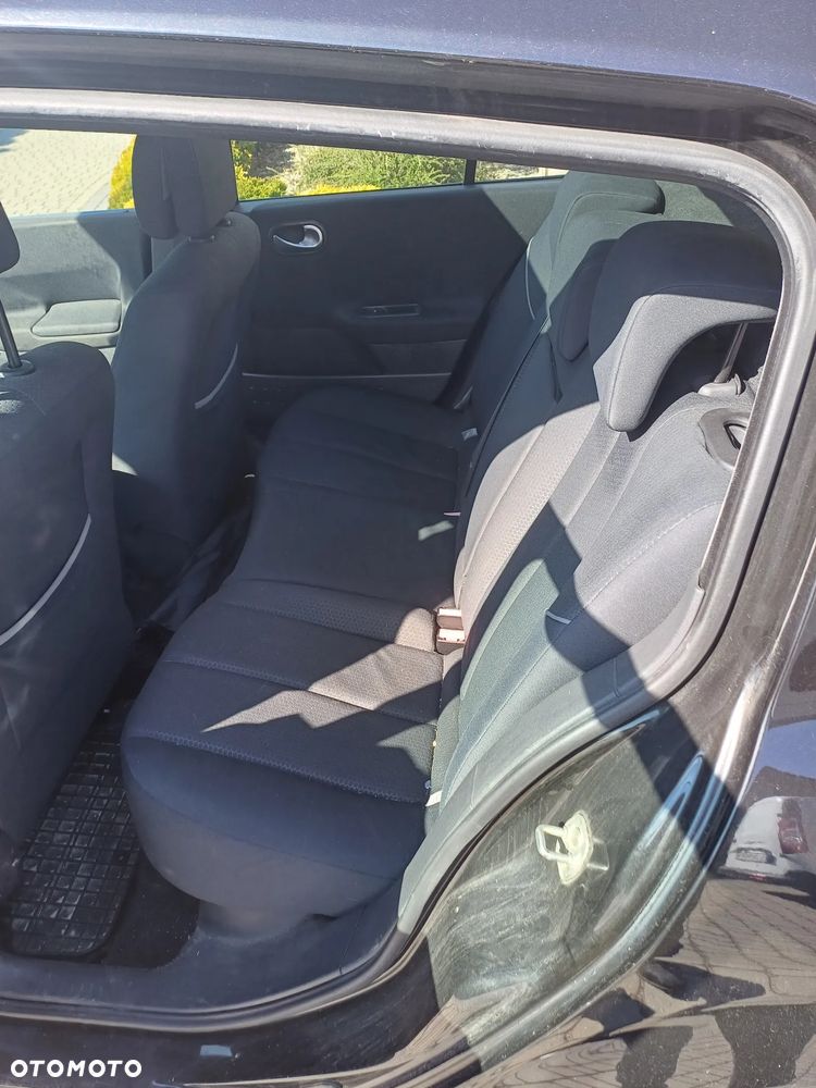 Renault Megane 2.0 16V Dynamique - 9