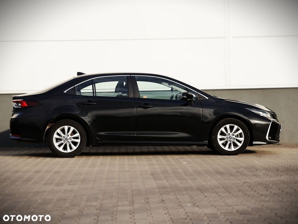 Toyota Corolla 1.8 Hybrid Comfort - 24
