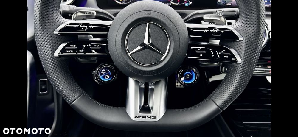 Mercedes-Benz CLA - 13