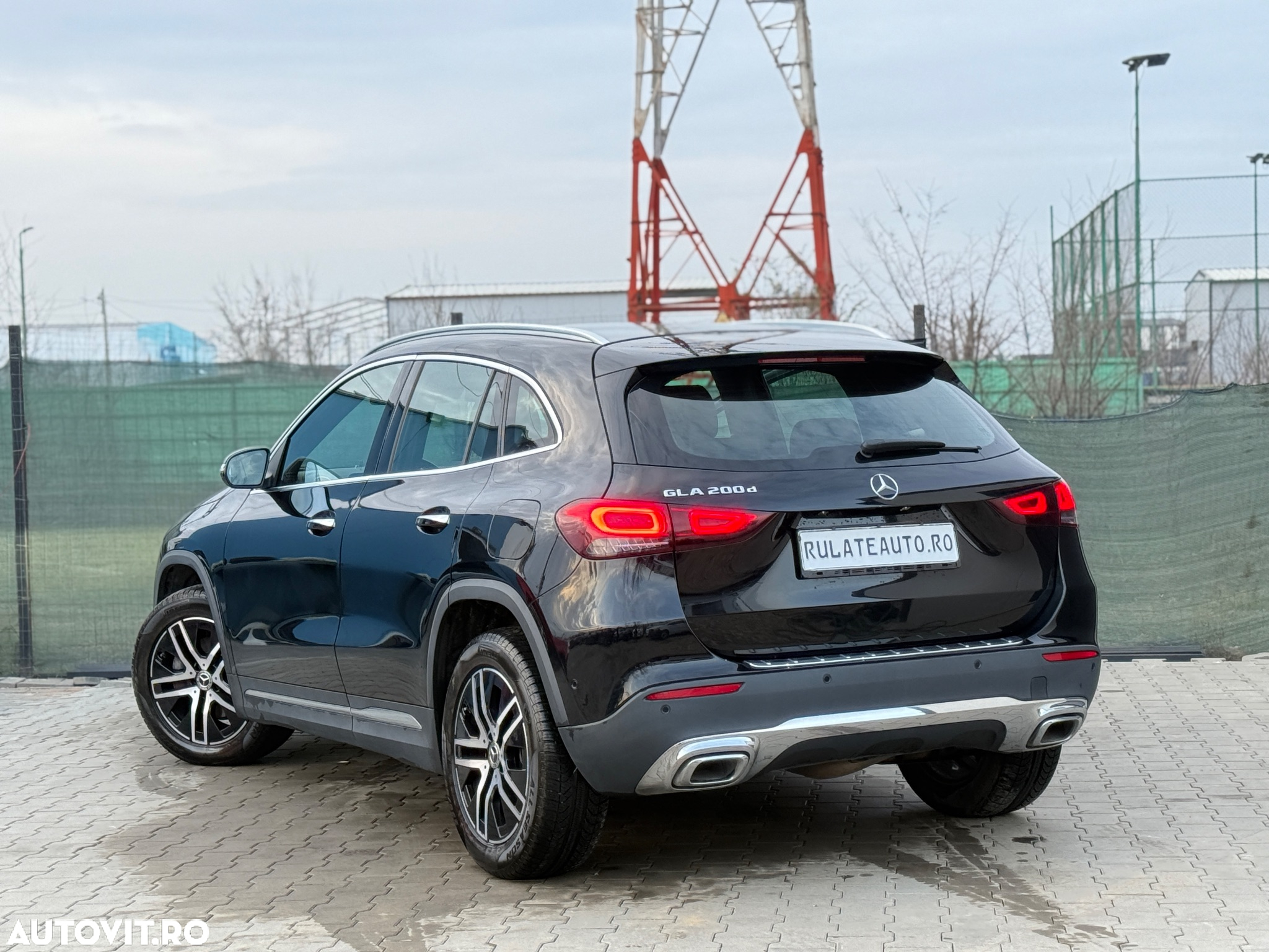 Mercedes-Benz GLA 200 d 8G-DCT Style - 2
