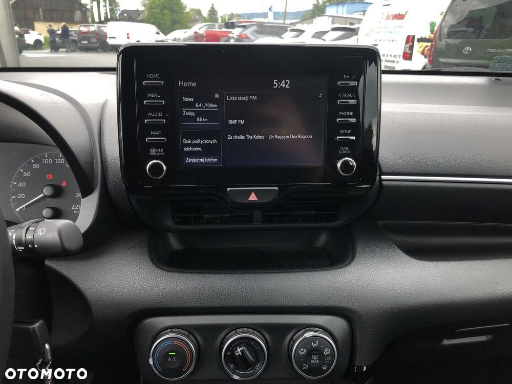 Toyota Yaris - 14