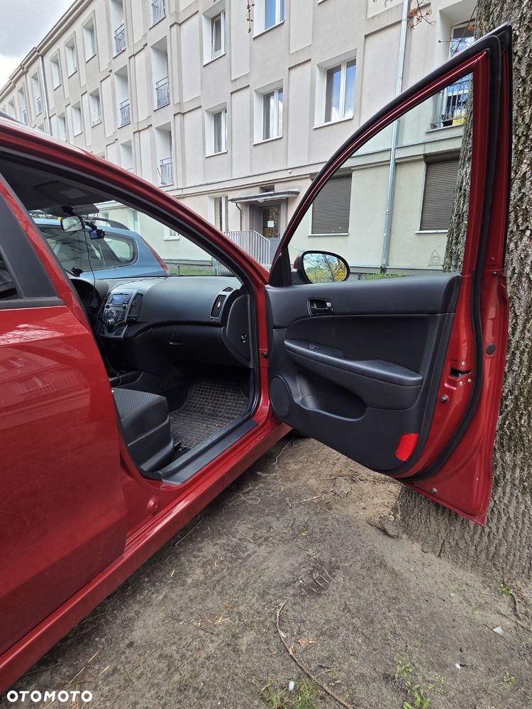 Hyundai i30 1.4 Blue Classic - 11