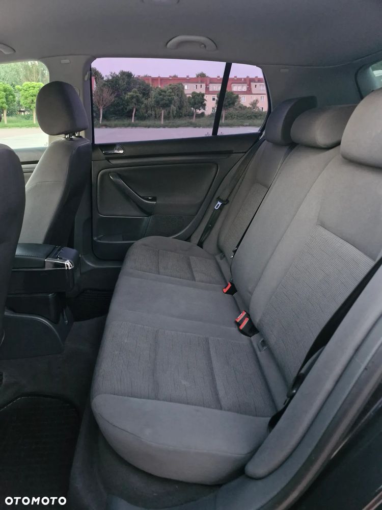 Volkswagen Golf - 13