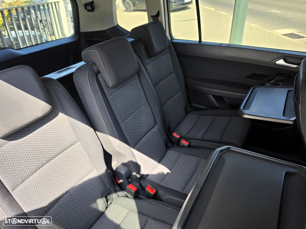 VW Touran 1.6 TDI Confortline - 41