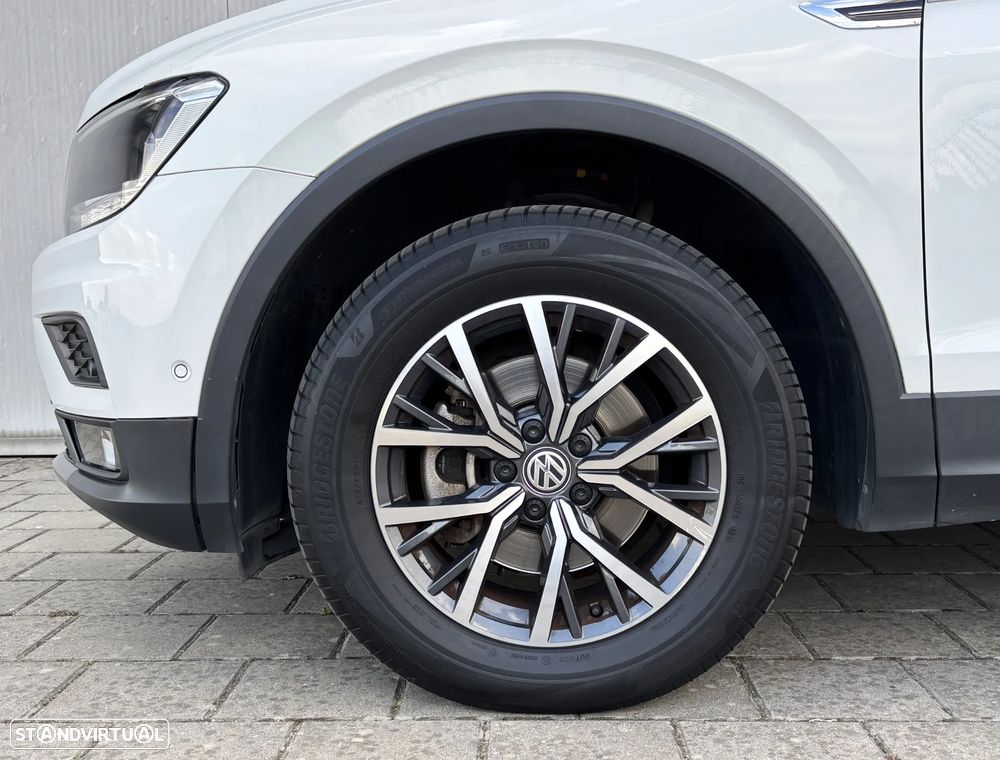 VW Tiguan Allspace 2.0 TDI Confortline DSG - 8