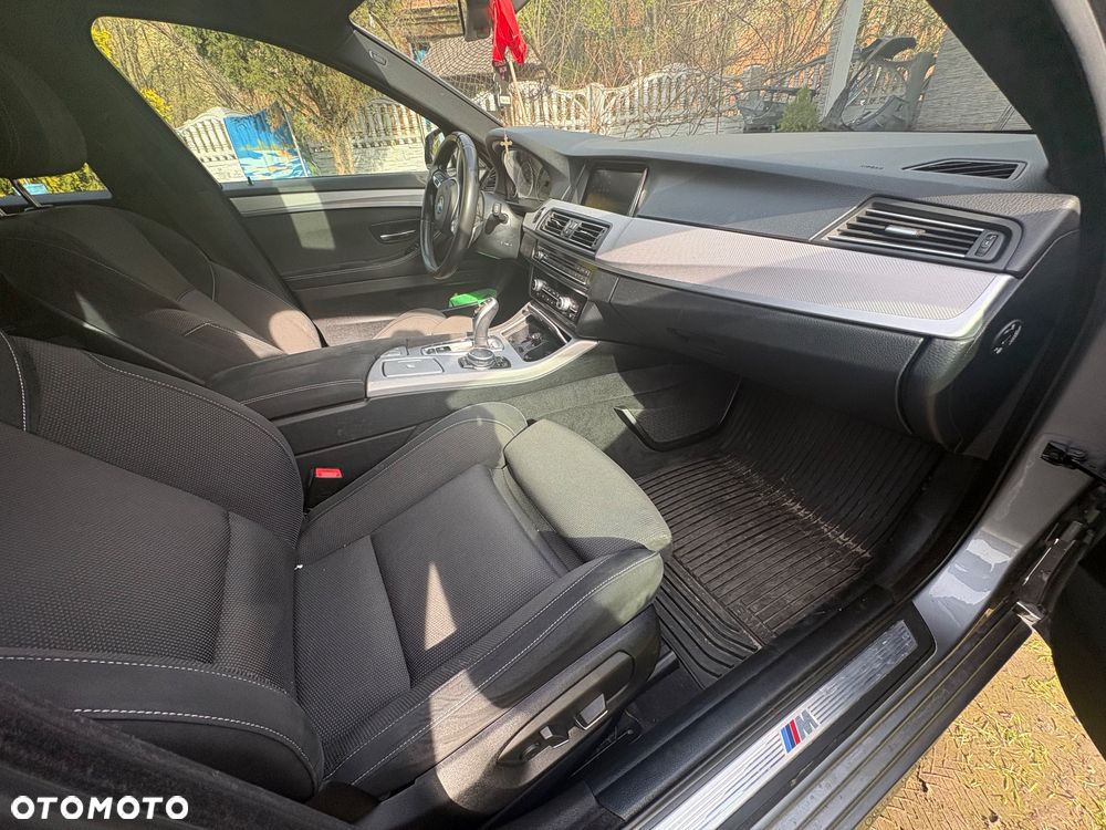 BMW Seria 5 530d Sport-Aut - 12