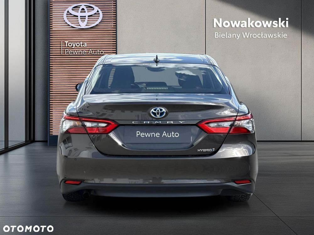 Toyota Camry 2.5 Hybrid Comfort CVT - 5