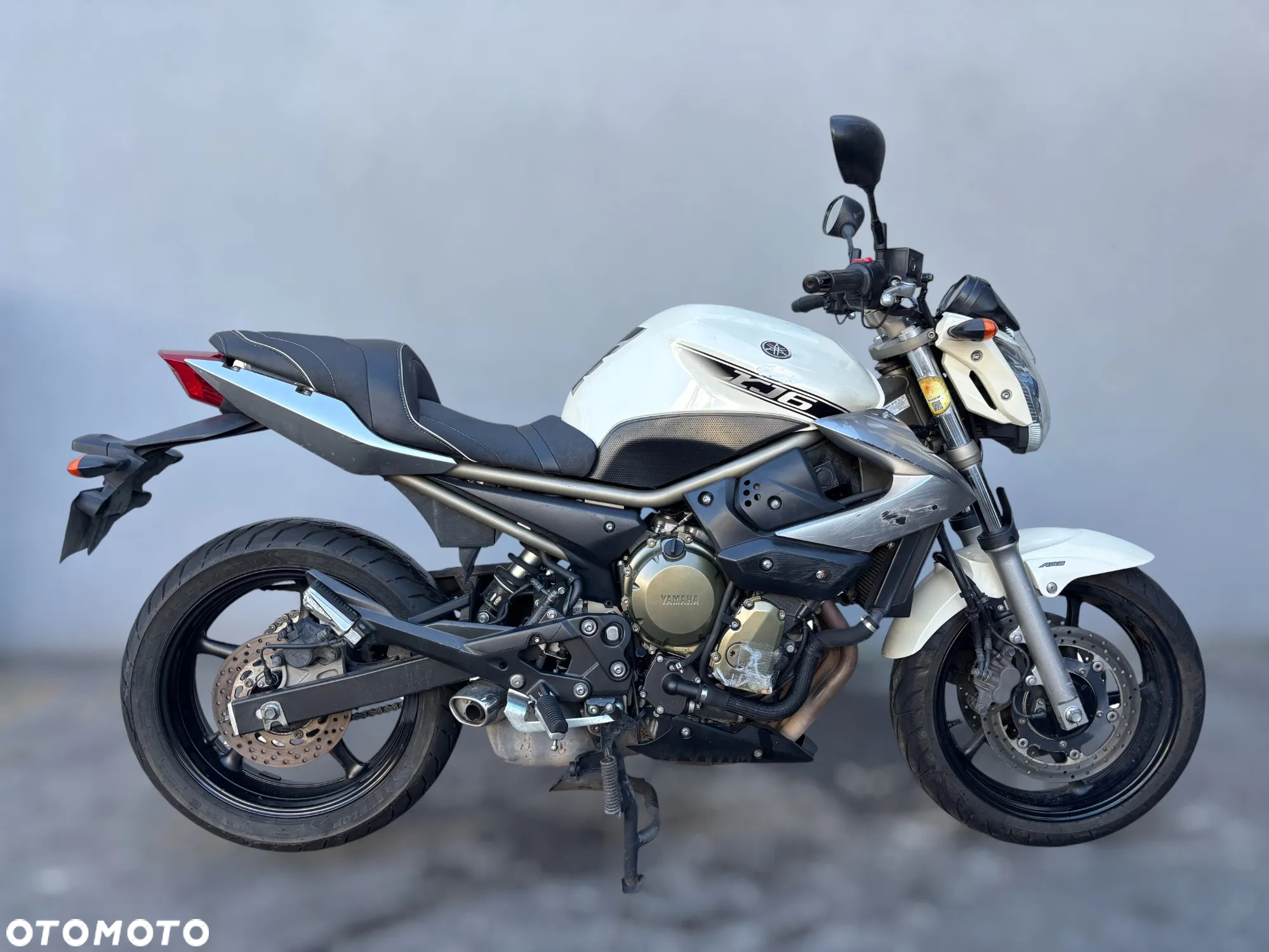 Yamaha XJ - 2
