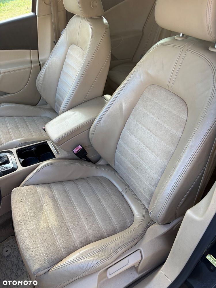 Volkswagen Passat 3.2 V6 FSI 4Motion DSG Highline - 21