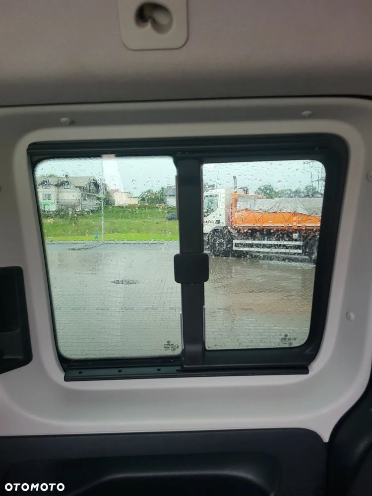 Volkswagen Caddy Maxi 2.0 TDI Highline DSG - 23