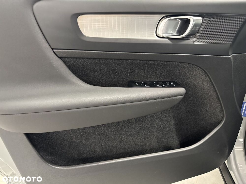 Volvo XC 40 B3 Core - 16