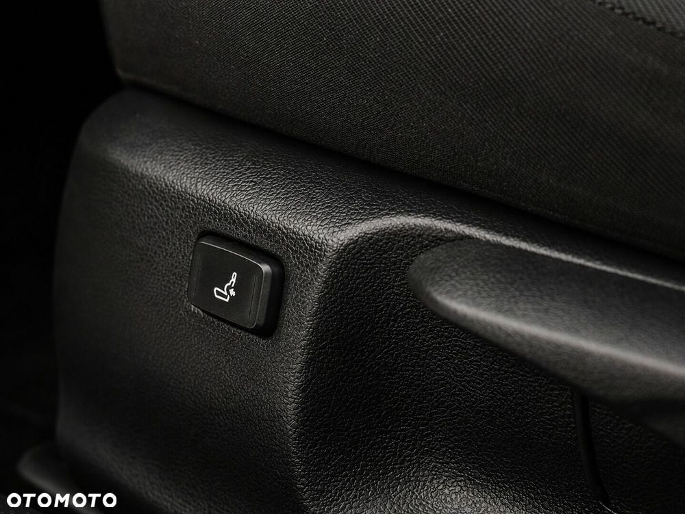 Toyota Corolla 1.8 Hybrid Comfort - 18