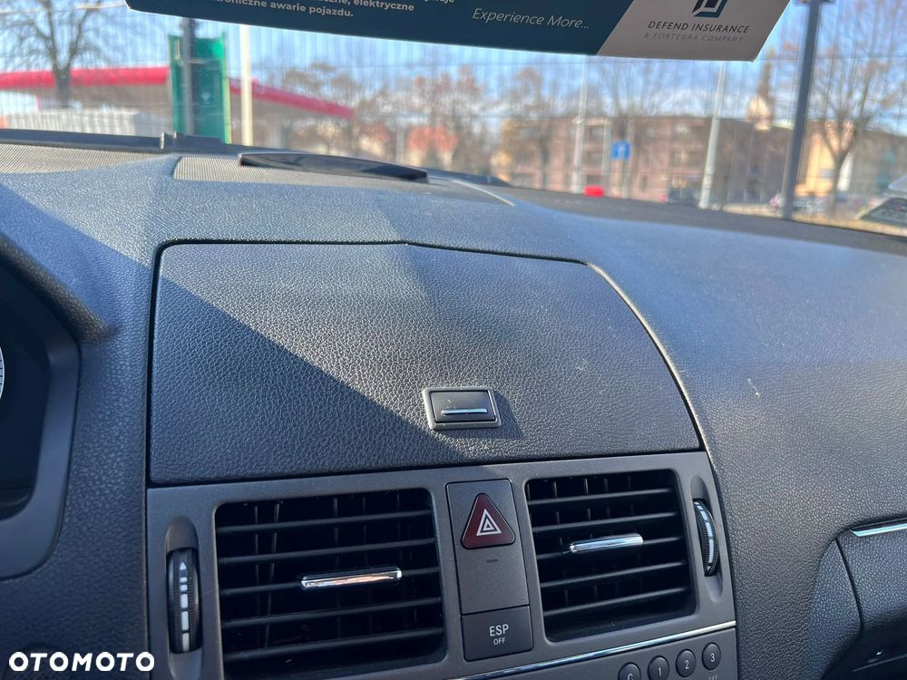 Mercedes-Benz Klasa C - 19