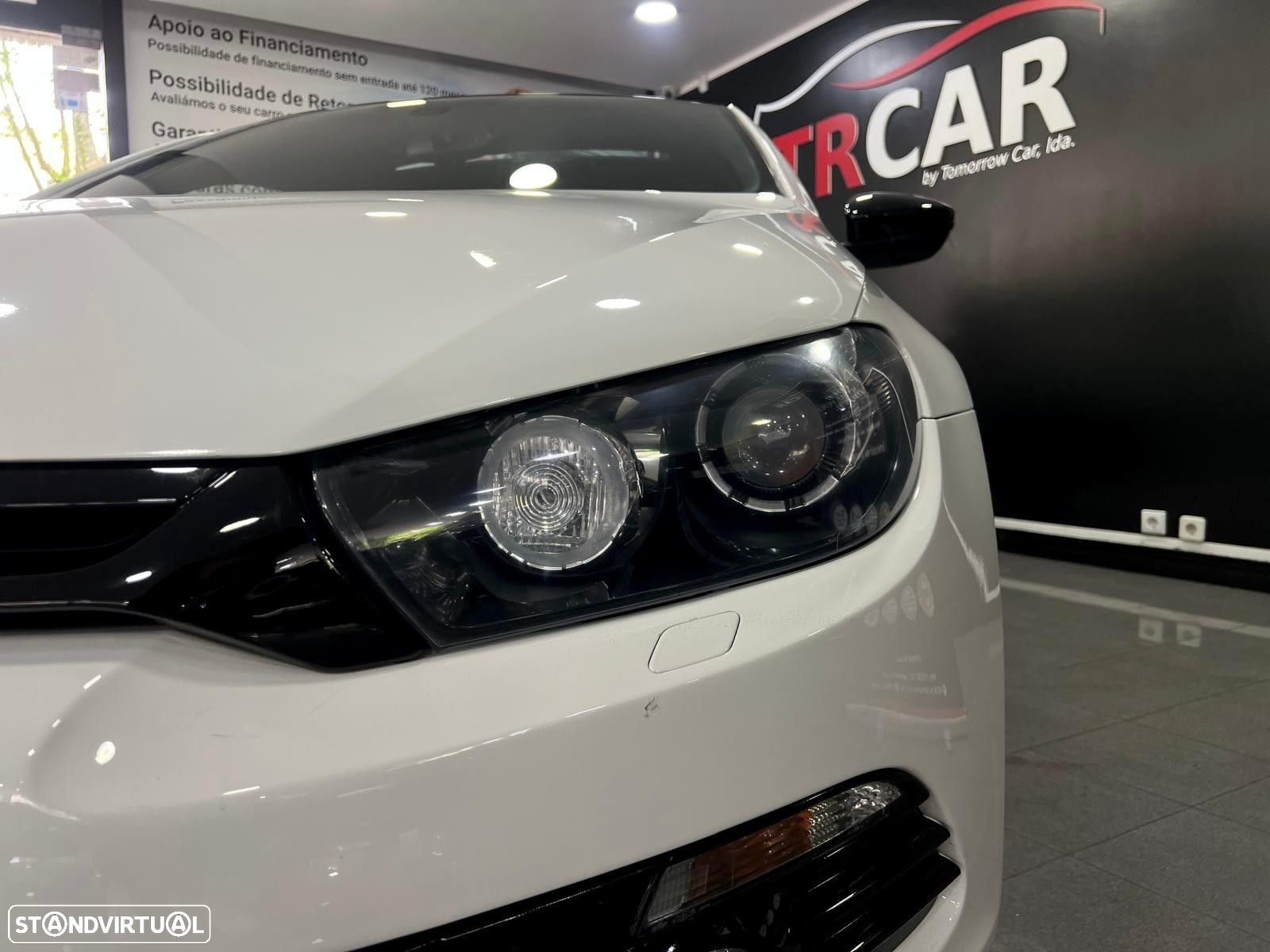 VW Scirocco 2.0 TDI Sport DSG - 19