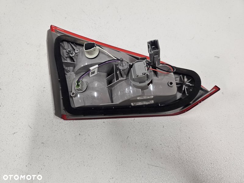 FORD FOCUS III MK3 KOMBI LIFT LAMPA PRAWY TYŁ PRAWA TYLNA W KLAPĘ F1EB-13A602-BA - 4