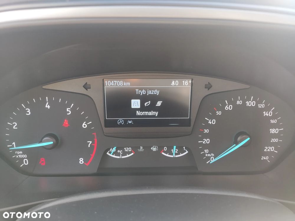 Ford Focus 1.0 EcoBoost Trend - 26