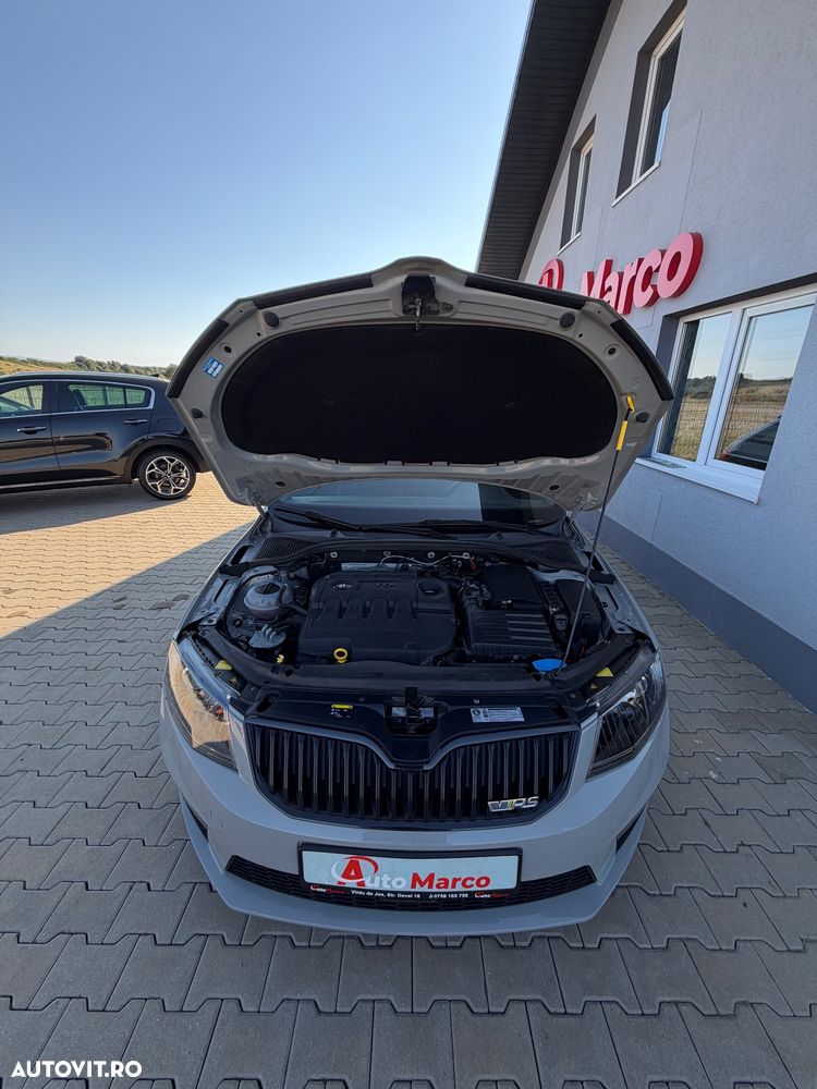 Skoda Octavia 2.0 TDI (Green tec) DSG RS - 25
