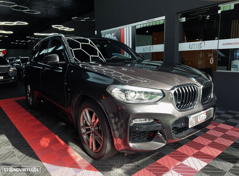 BMW X3 20 d xDrive Pack M - 1