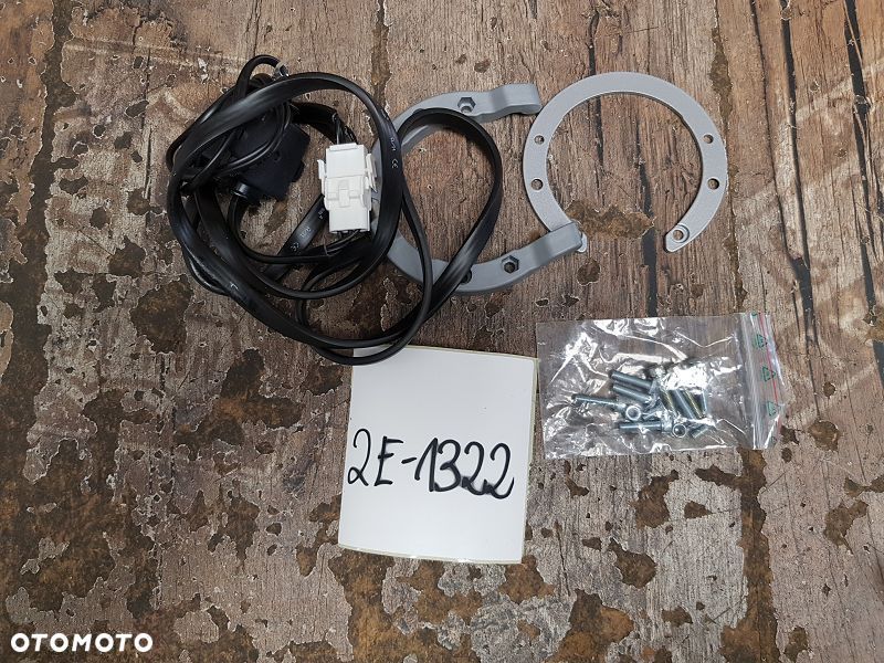 SW-Motech QUICK-LOCK Uchwyt mocowanie torby na zbiornik - 1