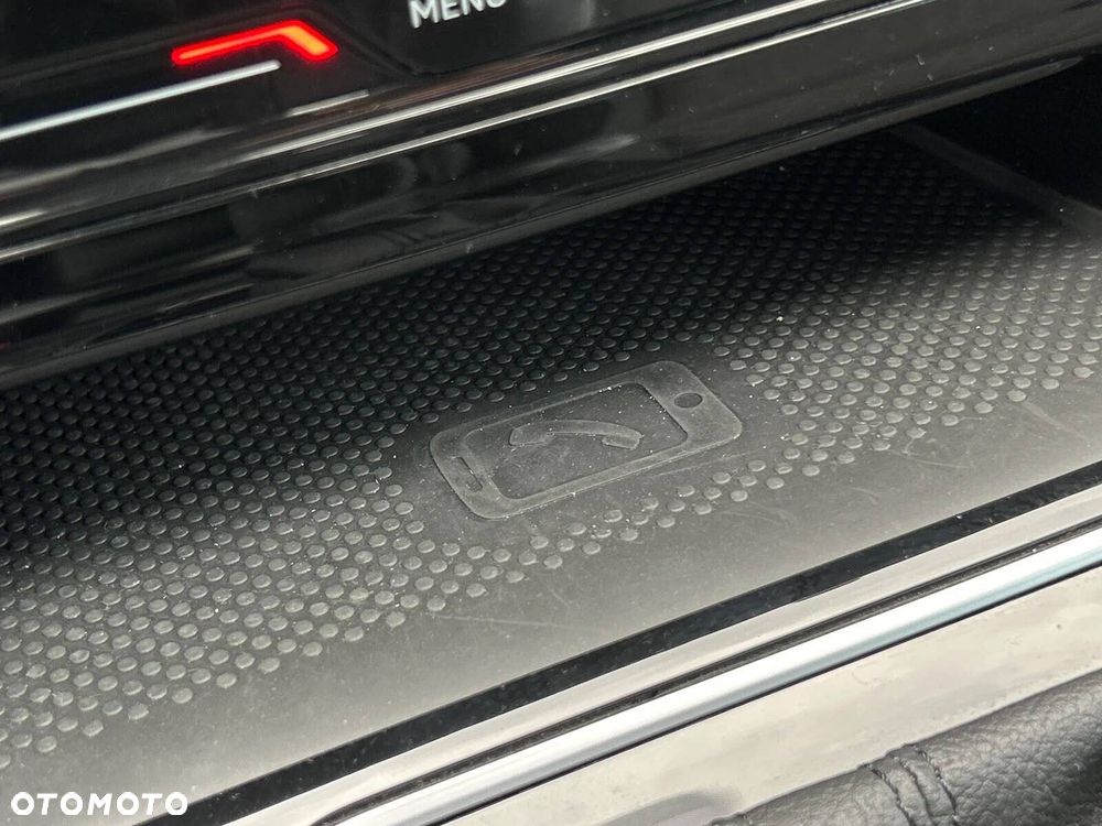 Volkswagen Passat - 29