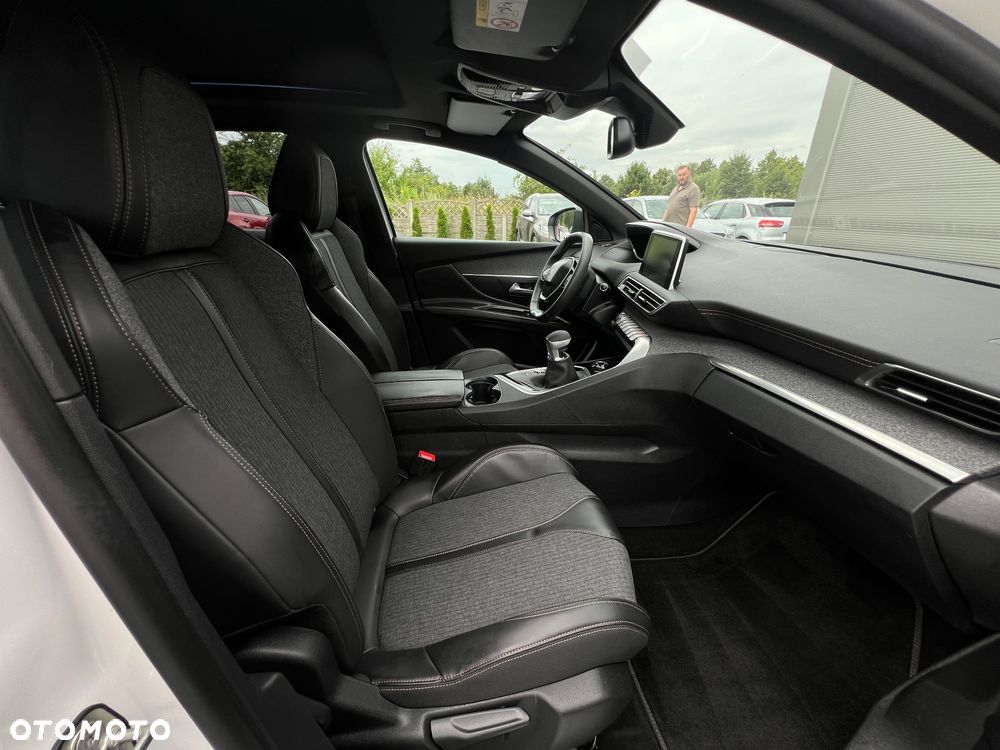 Peugeot 3008 - 19