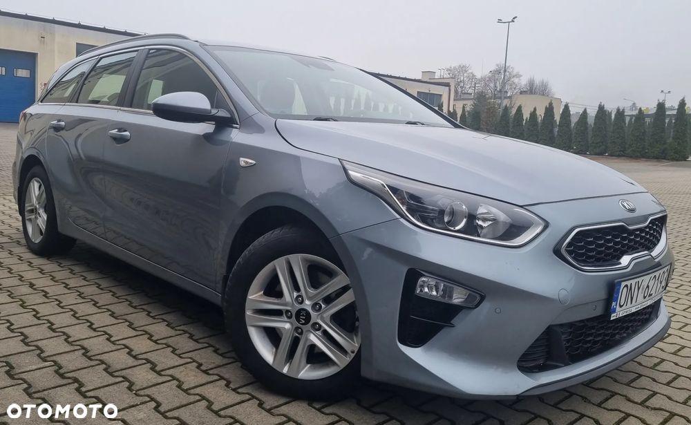 Kia Ceed - 4