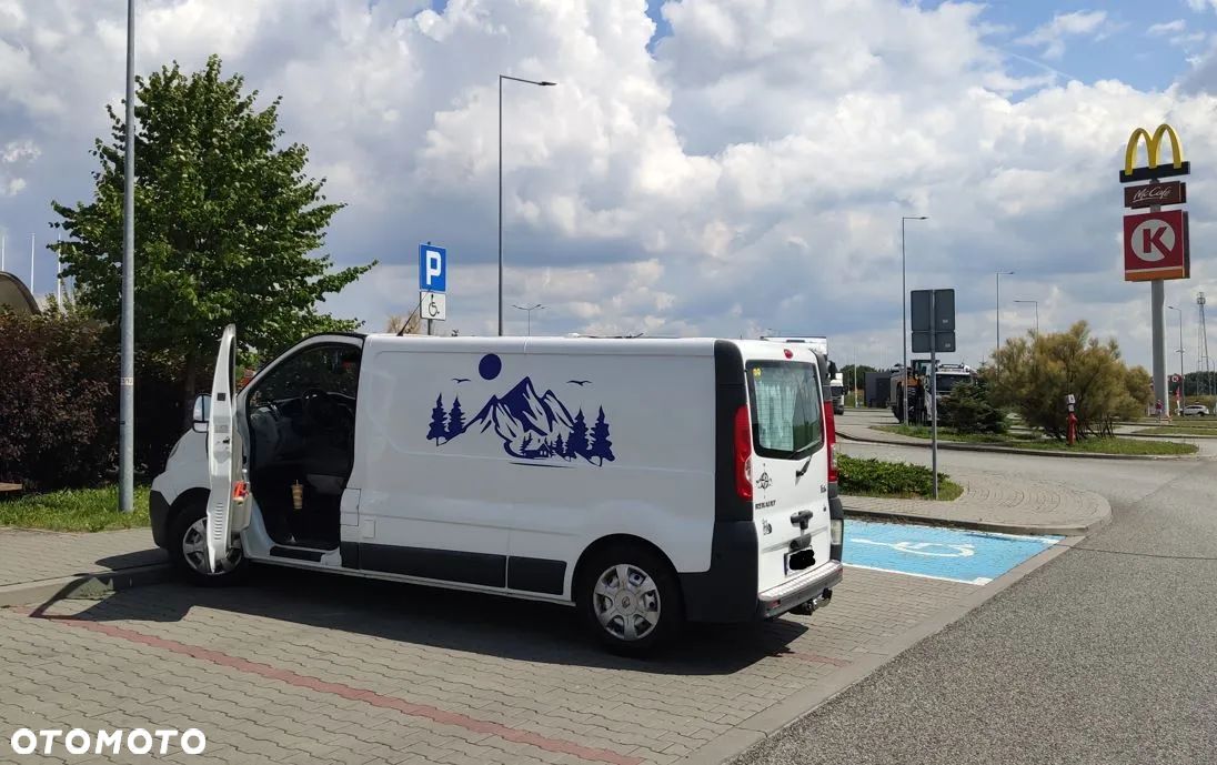 Renault TRAFIC - 1