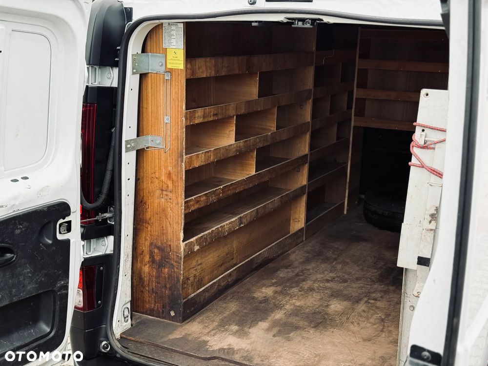 Renault Traffic - 16