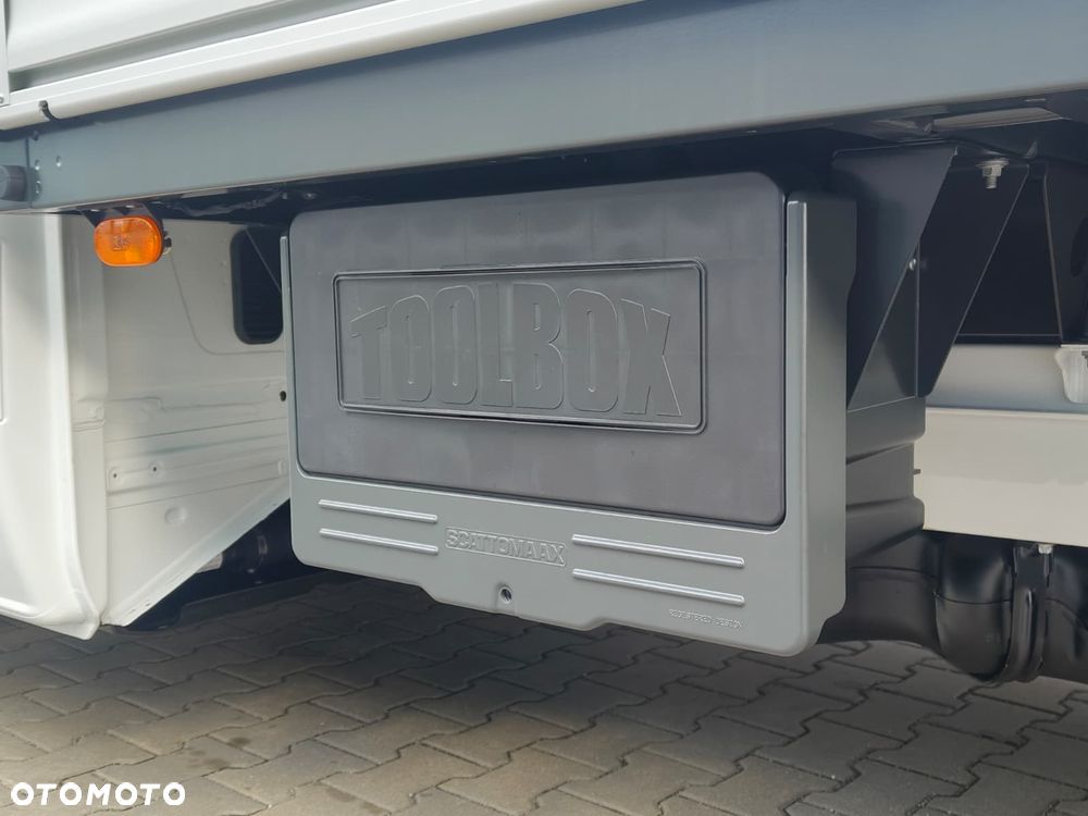 Mercedes-Benz Sprinter - 15