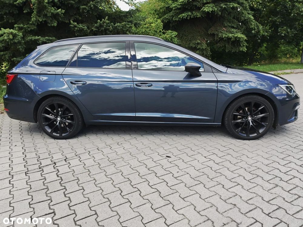 Seat Leon 2.0 TDI FR Black S&S DSG - 3
